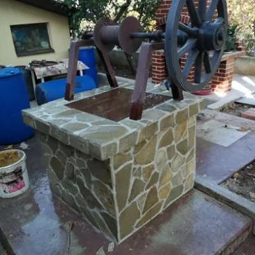 Fantana Placata cu Piatra Naturala – Portofoliu VINCA