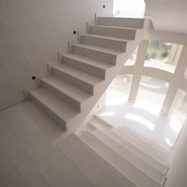 Trepte si contratrepte din lemn sau din piatra naturala ?