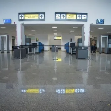 Noul terminal al aeroportului international „George Enescu” din Bacau modernizat cu granit VINCA