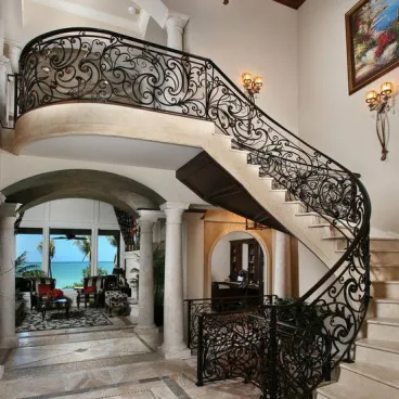 Trepte din marmură bej pentru interior