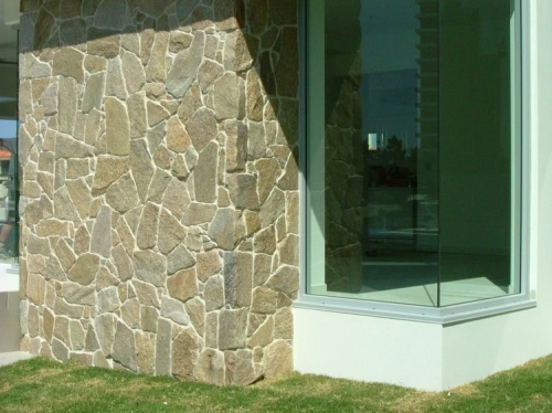 Piatra naturala gneiss auriu forme mari