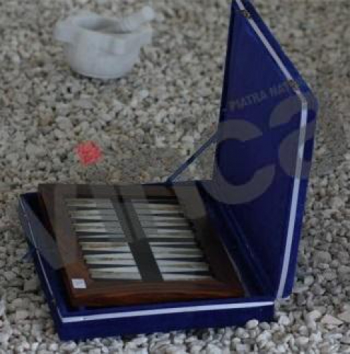 Table Cutie Albastra