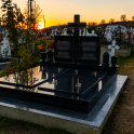 Monument funerar complet dublu cu cruce din granit Negru Galaxy